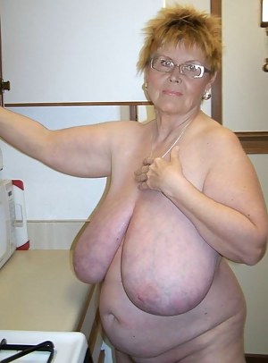 Naked Fat Moms Tits Porn Pictures